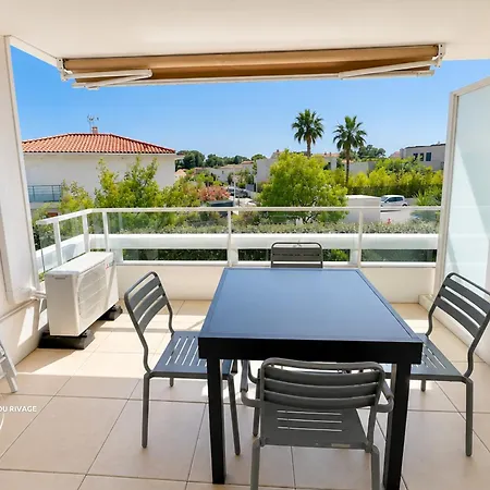 Appartement Le Royal Rivage - Piscine - A 200m De La Carqueiranne